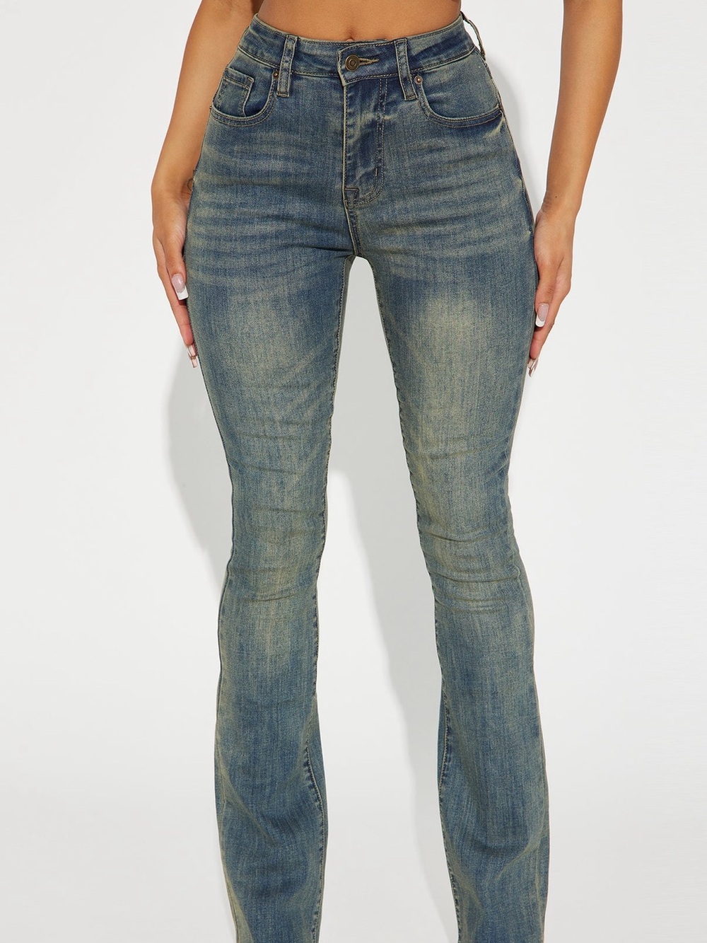 Fashion Nova Women's High-Rise Slim Bootcut Jeans in Washed Blue